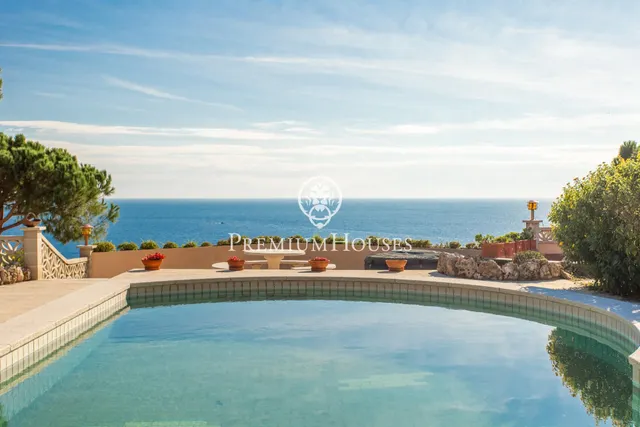 Exclusiva casa en venta en Cala Canyellas en Lloret de Mar — 36