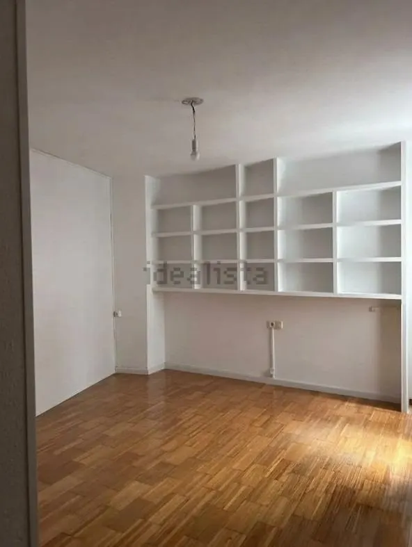 ALQUILER DE EXCELENTE VIVIENDA SIN AMUEBLAR EN AVENIDA OSCAR ESPLÁ ALICANTE — 7