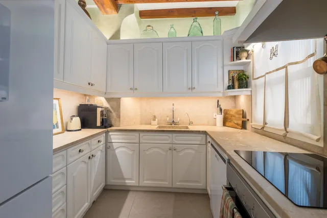 Vivienda con carácter totalmente reformada en una ubicación  - foto 4