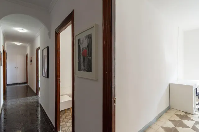 En la calle del Aire, encantador piso que conserva su esencia original — 26