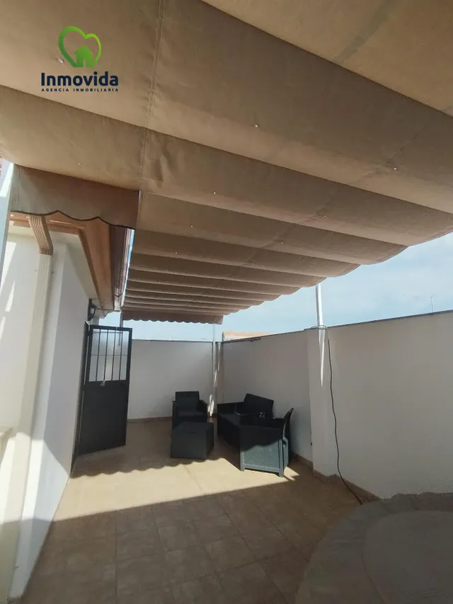 Casa Reformada con Espacios Exteriores en Córdoba - €380,000 — 47
