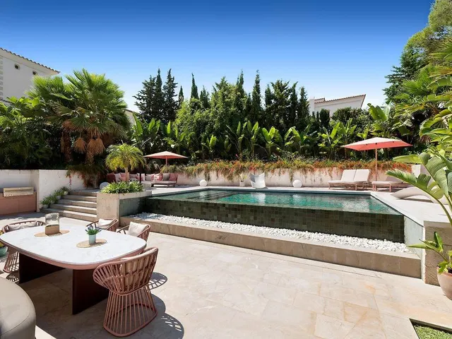 Villa de ensueño con piscina de Bali, jardín y concepto de vida inundado de luz en Santa Ponsa — 5