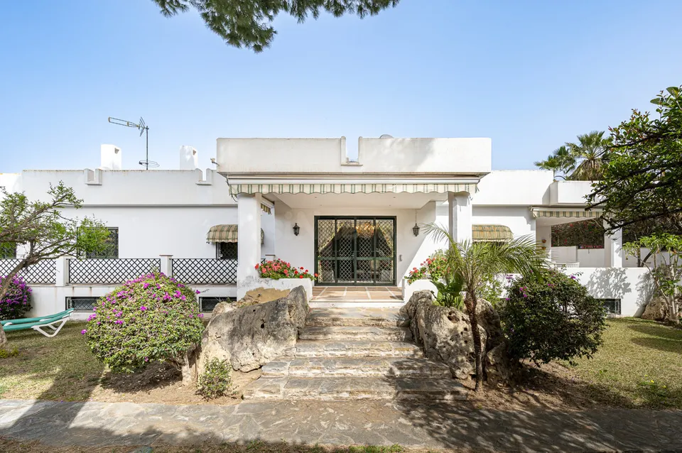 Chalet 4 habitaciones 682m² en venta - Marbella