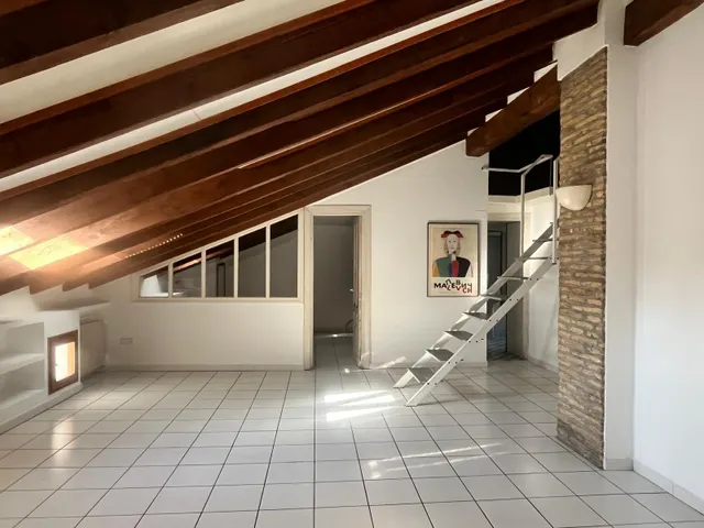 Buhardilla 2 habitaciones 111m² en venta - Centro — 16
