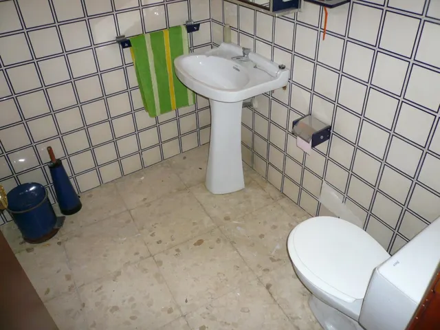 Venta de local comercial en zona Plaza de San Sebastián — 9