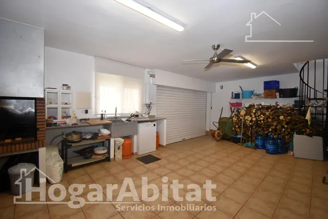 BONITA CASA TOTALMENTE REFORMADA CON GARAJE Y GRAN TERRAZA — 19