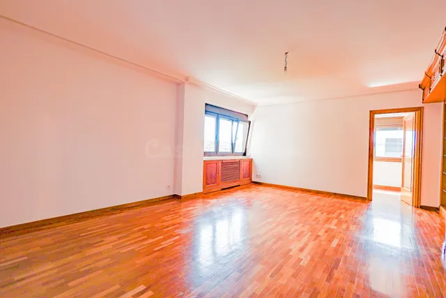 Piso en alquiler en Calle de Emilio Vargas 18, Madrid — 3