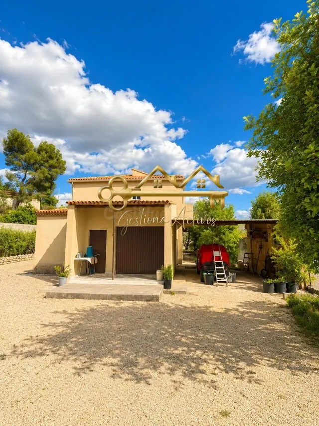 Chalet independiente con terreno y posibilidad de ampliación
