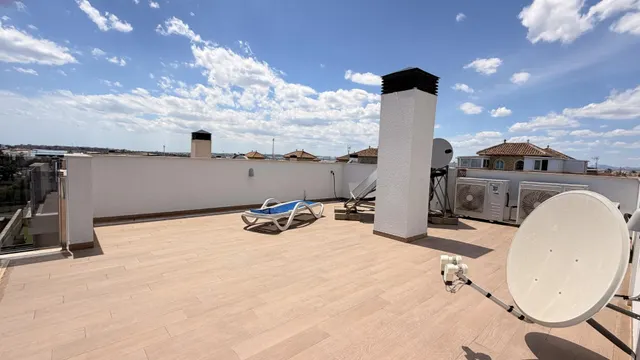Villa 5 habitaciones 194m² en venta - Aguas Nuevas — 44