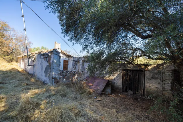 En uno de los pueblos más bonitos de España, finca ideal para rehabilitar y usar como alojamiento turístico — 20