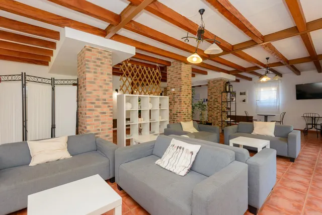 Complejo turístico en venta en cabrales: 32 habitaciones y 96 plazas entre los picos de europa y la costa asturiana — 40