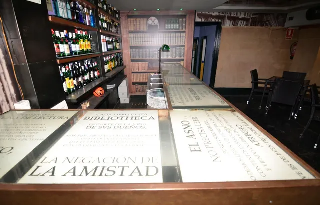 Urbis te ofrece un fantástico local en venta en zona San Juan, Salamanca. — 14