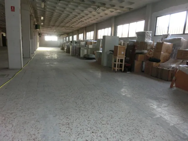 Edificio Industrial en venta — 4