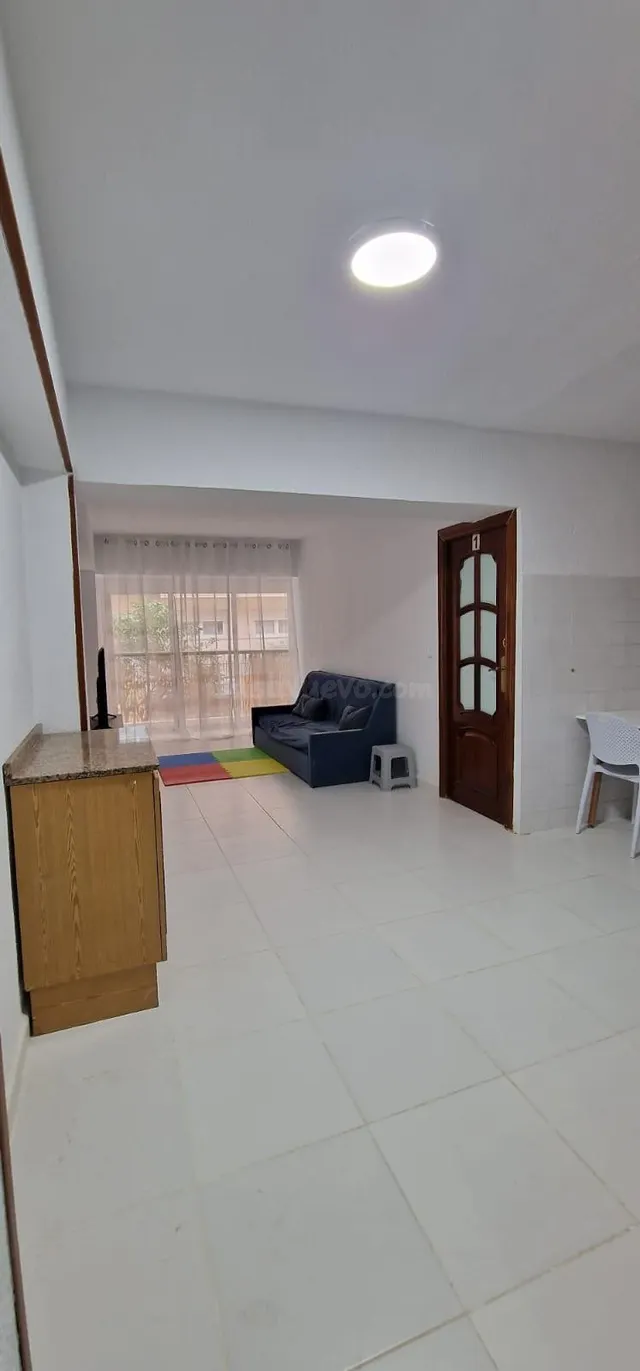SE ALQUILA habitación PARA CHICAS EN ALICANTE CENTRO - foto 4