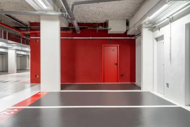 Parking 25m² en alquiler - Zona Avinguda Barcelona — 49