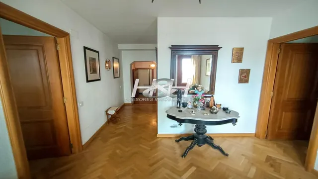Sensacional villa en Rocafort. / HH Asesores, Inmobiliaria en Burjassot/ — 28