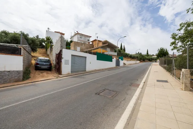 GRAN FINCA URBANA EN NIVAR! — 12