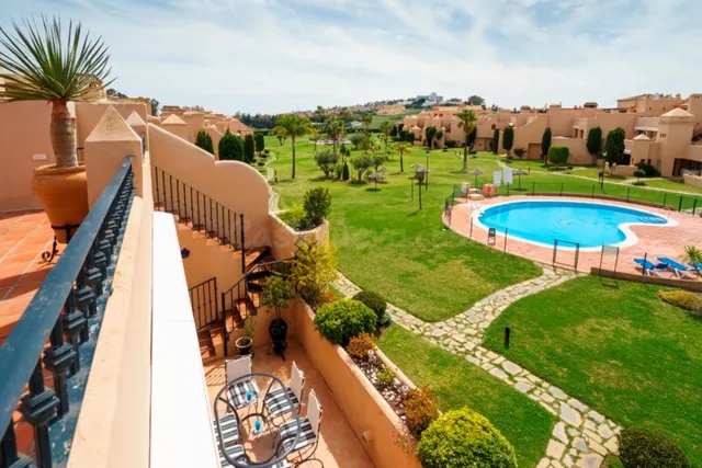 Ático con terraza privada de 142 m2 en La Cartuja del Golf — 3
