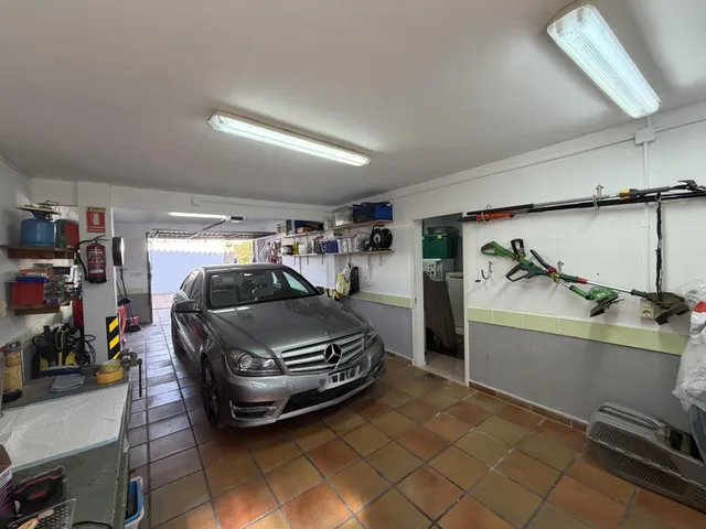 Espectacular Chalet en La Pobla de Vallbona - Ideal para Vivir — 43