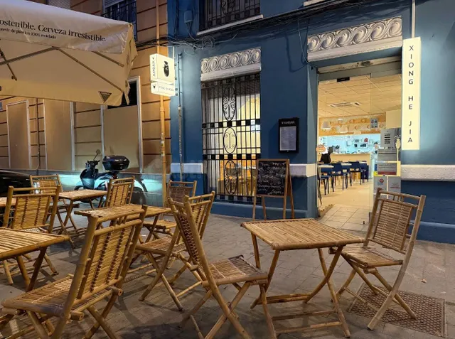 Traspaso de restaurante equipado con terraza en Ruzafa - foto 5