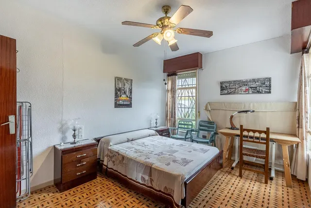 Gran casa con parcela y piscina en Cájar — 15