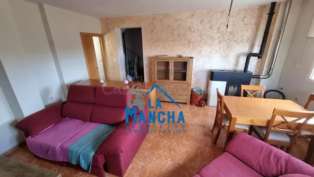*105.000€* INMOBILIARIA LA MANCHA VENDE ADOSADO EN CASAS DE  - foto 3