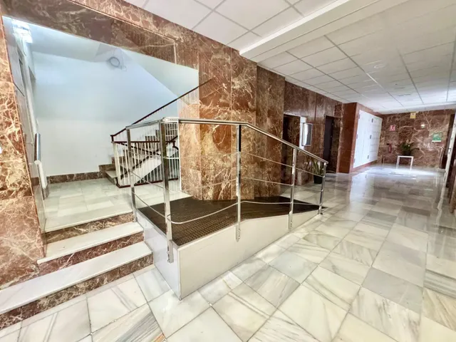 ESTUPENDO PISO DE 4 DORMITORIOS EN LA GLORIETA DE ALQUILER CON AMPLIO BALCÓN  (SE AMUEBLA SEGÚN NECESIDAD) ¡¡VISITELO SIN COMPORMISO!! — 2