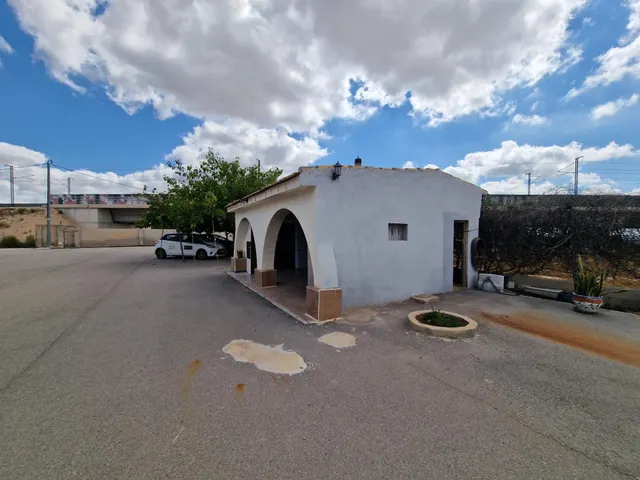 CHALET PARA ENTRAR A VIVIR EN LA ZONA estación DEL AVE — 11