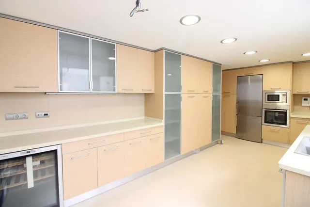 EXCLUSIVA VIVIENDA DE CASI 200M2, REFORMADA A ESTRENAR Y A POCOS PASOS DEL CAUCE DEL TURIA — 19