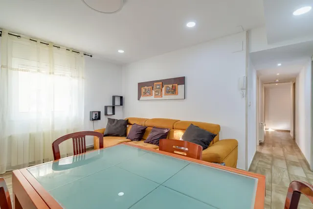 Espectacular piso, muy luminoso y listo para entrar a vivir en Prat de Llobregat!! — 10