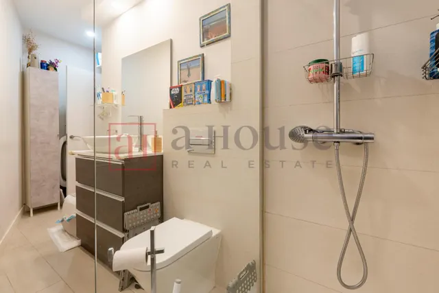 PISO PARA ENTRAR A VIVIR EN EL BARRIO DE TRAFALGAR — 12