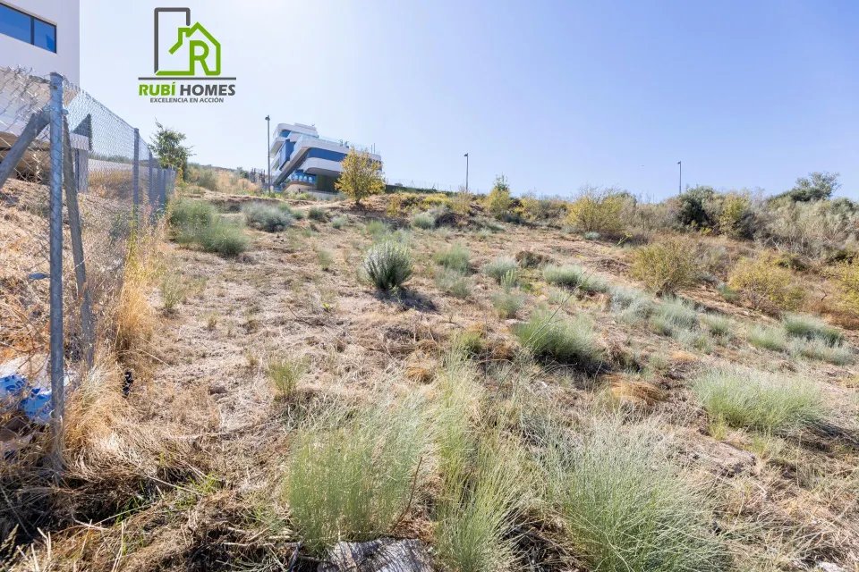Parcela residencial con proyecto y licencia para construir ya
