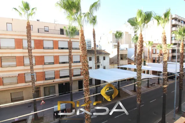 Amplia casa en venta en zona inmejorable, Vila-real