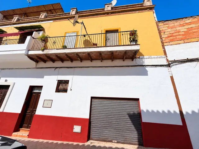 Casa con cochera y gran azotea con espectaculares vistas — 24