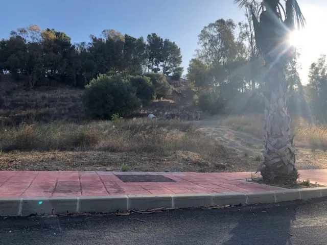 se venden parcelas urbanas en una exclusiva urbanizacion en benalmadena — 15