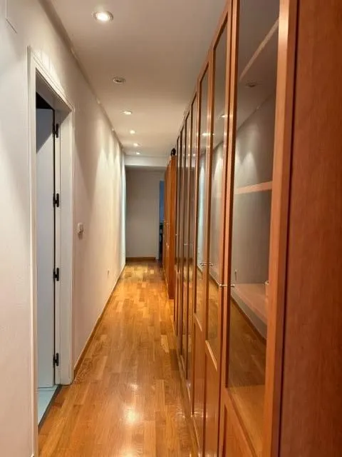 Alquiler de amplio piso en le centro, zona calle correos. — 7