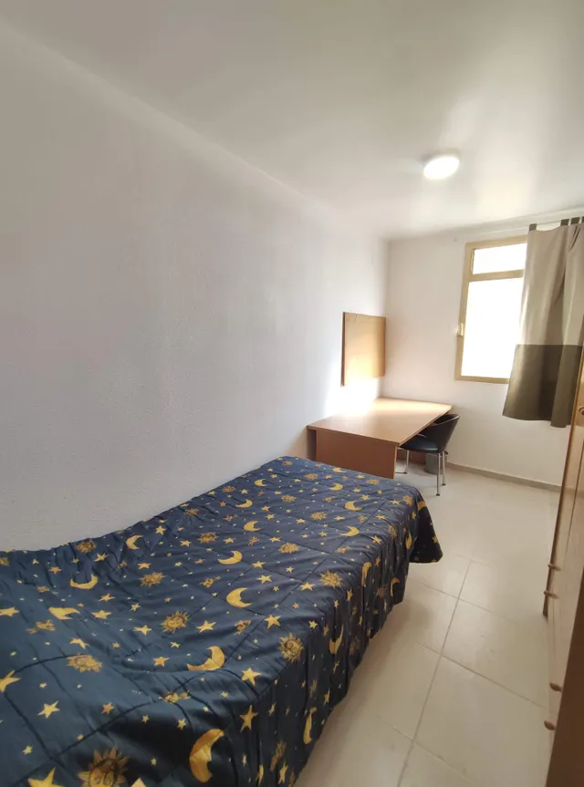 Piso de 6 dormitorios y 2 baños compartidos para estudiantes en zona CEU Cardenal Herrera de San Jos — 22