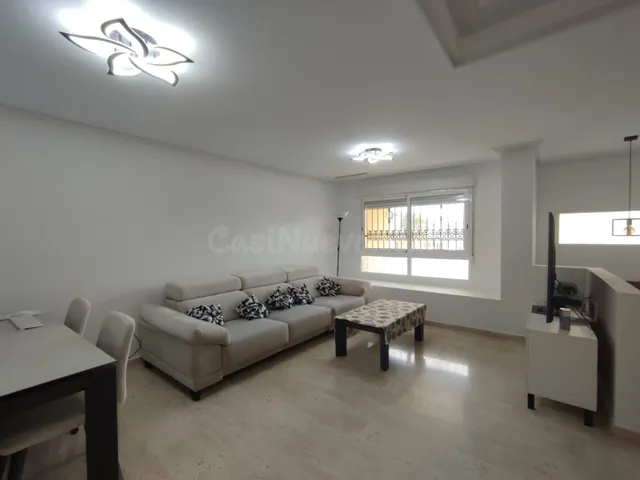Bungalow con encanto y diseño moderno en Monforte del Cid: A - foto 4