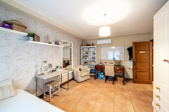 Chalet unifamiliar independiente de 320 m2 parcela de 992 con piscina y certificación A — 38