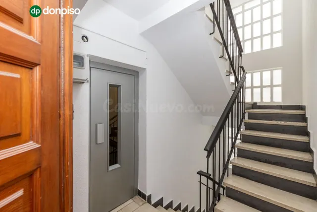 Piso para reformar junto a Plaza Einstein – 3 dormitorios y vistas despejadas — 5
