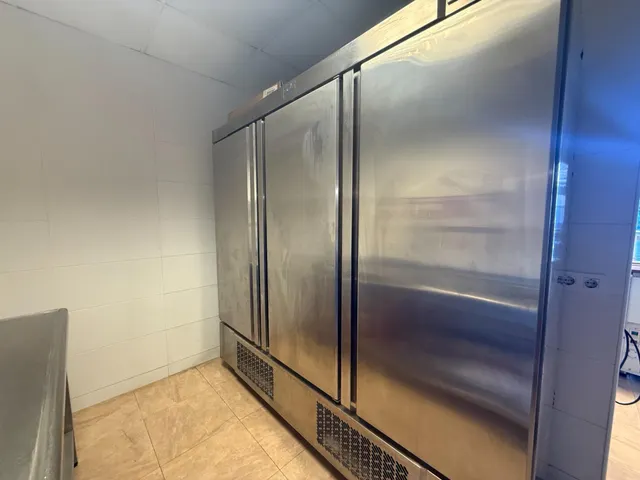 Local comercial en venta en la chana – equipado, a pie de calle y listo para empezar — 12