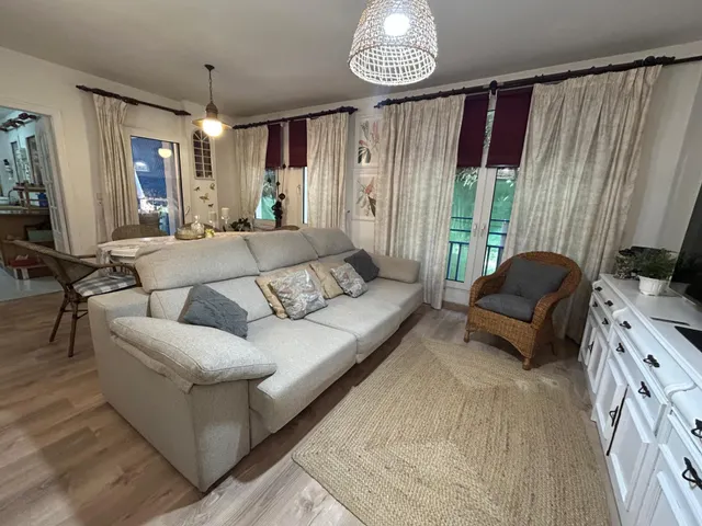 PISO GRANDE EN PLENO CENTRO DE MORAIRA - TEULADA - ALICANTE — 13