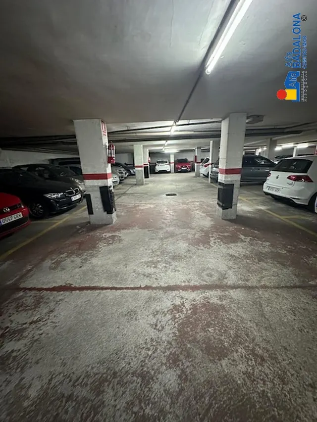 Venta de Plaza de aparcamiento en Zona de Progrés — 3