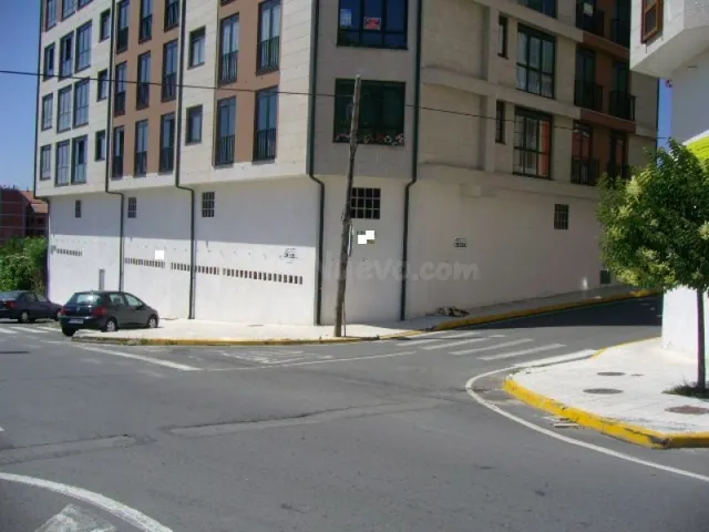 BAJO COMERCIAL Y ENTREPLANTA EN ALQUILER Y VENTA - foto 2