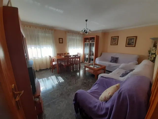 Edificio entero planta baja y 3 alturas — 10