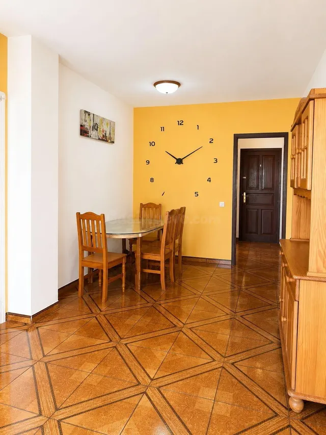 Amplia vivienda de 3 dormitorios con terraza y trastero en P - foto 3