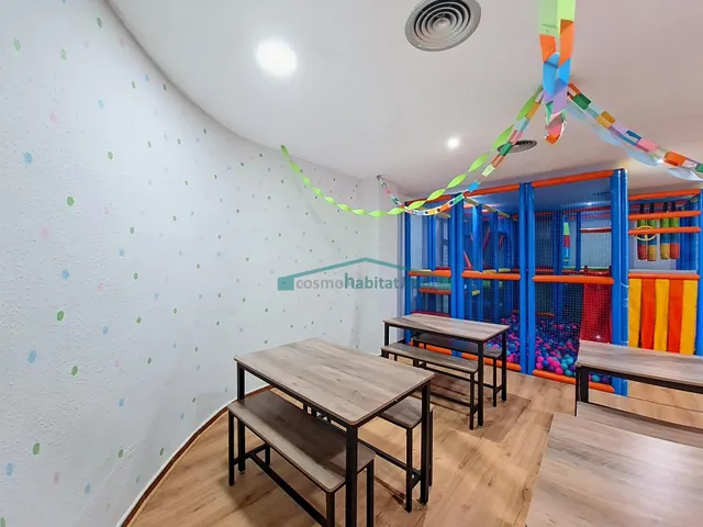 Se traspasa ludoteca-cafetería en Tavernes Blanques — 19