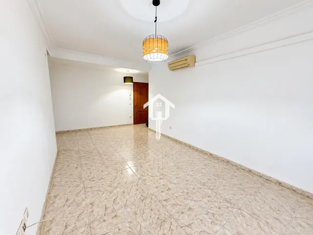 PISO EN VENTA EN ALICANTE. ZONA DE LA FLORIDA. 79m2, 2 habitaciones, 1 BAÑO, AMPLIO PATIO, PRIMERA PLANTA CON ASCENSOR. — 8