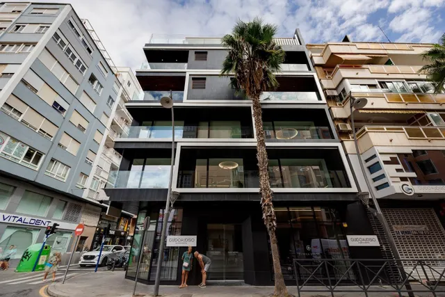 Impresionante apartamento de 3 dormitorios en el corazón de la ciudad — 29