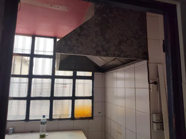 SE ALQUILA BAR EN CALLE LORENZO PARDO — 10